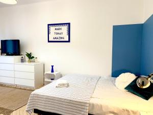 Kalimera - Greek life apartment