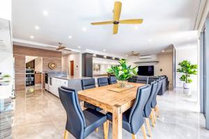 Poolside Gunya Luxury Living in Fannie Bay