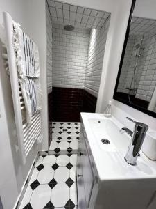 Appartements LE COCON- superbe T2- 200m de la plage-DEAUVILLE : photos des chambres