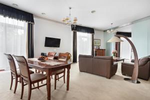 Presidential Suite room in Hotel Olympic