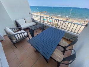 Appartements Le DREAM BEACH-TERRASSE-VUE MER D'Exception-WIFI-PARKING - CoHoteConciergerie : photos des chambres