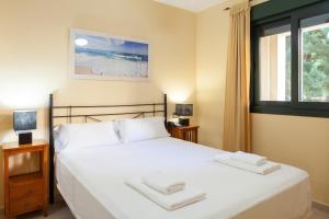 One-Bedroom Apartment room in Apartamentos Playamarina