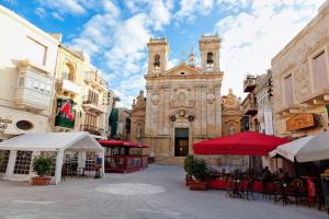 300yr old, self catering, tiny house in Victoria Centre, Gozo