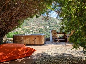 Maisons de vacances The Cosy Home Corbara by 1722 : Suite avec Terrasse 