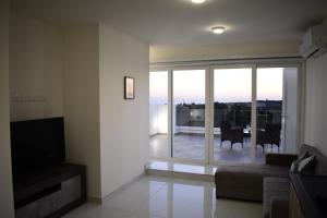 Sunset and Seaview Apartment -Brand New