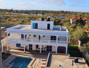 The White Villa