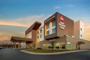 Best Western Plus St. John's Airport Hotel and Suites - Torbay