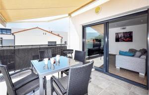 Appartements Amazing apartment in Argeles sur mer with WiFi and 2 Bedrooms : photos des chambres