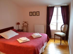 Maisons de vacances Gite Saint-Cybardeaux, 3 pieces, 4 personnes - FR-1-653-18 : photos des chambres