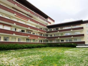 Appartements Grand 100m² avec 3 chambres, parking et Wifi au centre du village - FR-1-689-36 : Appartement