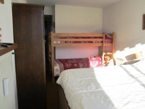 Appartements Appartement 2P plein sud, centre Villard de Lans, balcon, parking, pour 6 pers - FR-1-689-34 : photos des chambres