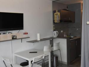 Chaleureux studio 4 pers. au pied des pistes avec balcon - FR-1-689-55