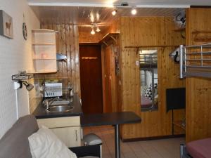 Appartements Studio Villard-de-Lans, 1 piece, 4 personnes - FR-1-689-75 : photos des chambres