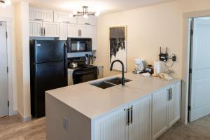 2204 - Two Bedroom Deluxe Eagle Springs East