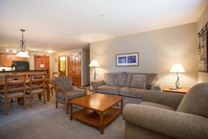 1201 - Two Bedroom Standard Eagle Springs West condo