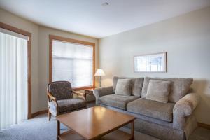 1307 - Two Bedroom Standard Eagle Springs West condo