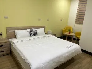 Downtown Accommodation - Pu-hou