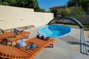 Charming Villa Rea with heated pool