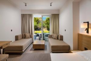 Family Room (2 Adults + 2 Children) room in Platanista Hotel
