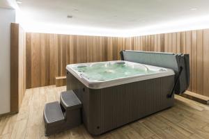 Villas Grande villa a Porto-Vecchio avec piscine, jacuzzi, sauna & fitness - Vue mer : photos des chambres