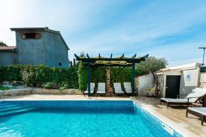 Stone Villa Mia with pool