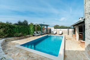 Stone Villa Mia with pool