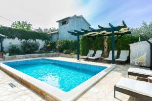 Stone Villa Mia with pool