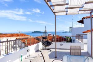 La Maison Plakes Rooftop Apt