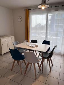 Appartements Appartement avec Sauna et Piscine au bord de mer : photos des chambres