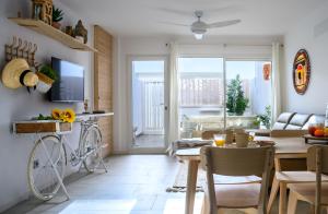 La Isleña House - Near the beach, Air-Con, Fast Wifi and SAT tv By Lanzarote Vacation Homes