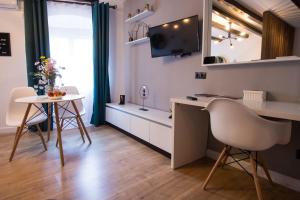 Mystery Box Apartament incantator