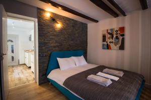 Mystery Box Apartament incantator