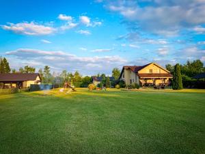 Prosportówek - Powidz - Dom Bliźniak nad Jeziorem z Dużym Ogrodem