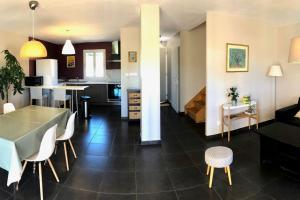 Maisons de vacances Chez Georges - Maison 4 - Les gites du Verdon : photos des chambres