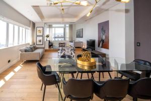 2201 Pullman 3 bedroom penthouse