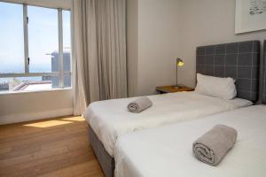 2201 Pullman 3 bedroom penthouse