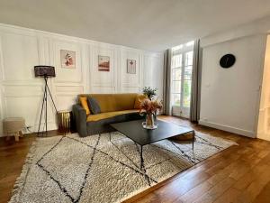 LOrangerie Royale - À côté du Château de Versailles et proche gares PARIS