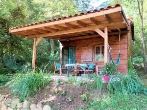 Cabane dans les bois avec vue sur les Pyrénées - 蒙特雷若