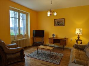 Maisons de vacances Maison au calme avec jardin prive et WIFI, ideale pour la famille - FR-1-653-21 : photos des chambres