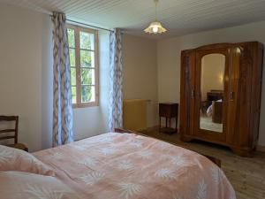 Maisons de vacances Gite Blanzaguet-Saint-Cybard, 4 pieces, 6 personnes - FR-1-653-21 : photos des chambres