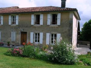 Gîte Vaux-Lavalette, 5 pièces, 8 personnes - FR-1-653-69