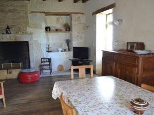 Maisons de vacances Gite Vaux-Lavalette, 5 pieces, 8 personnes - FR-1-653-69 : photos des chambres