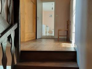 Maisons de vacances Gite Salles-Lavalette, 3 pieces, 6 personnes - FR-1-653-78 : photos des chambres