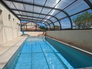 Maisons de vacances Gite Salles-de-Barbezieux, 4 pieces, 6 personnes - FR-1-653-80 : photos des chambres