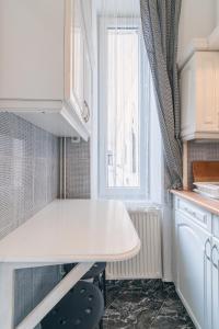 Bright Nest Liszt Academy