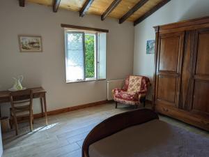 Maisons de vacances Gite Bellon, 4 pieces, 6 personnes - FR-1-653-116 : photos des chambres