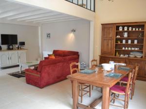 Maisons de vacances Gite Saint-Sulpice-de-Cognac, 2 pieces, 2 personnes - FR-1-653-139 : photos des chambres