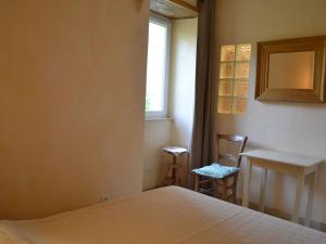 Maisons de vacances Gite Combiers, 4 pieces, 6 personnes - FR-1-653-171 : photos des chambres