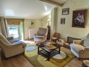 Maisons de vacances Gite Combiers, 4 pieces, 6 personnes - FR-1-653-171 : photos des chambres