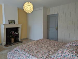 Maisons de vacances Gite Cherves-Richemont, 4 pieces, 6 personnes - FR-1-653-167 : photos des chambres